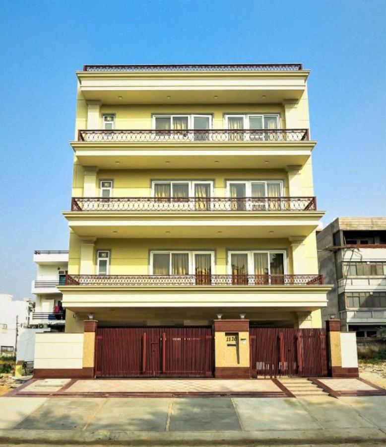 Bluo Studio4 Golf Course Road - Gym, Balcony, Lift Gurgaon Eksteriør billede